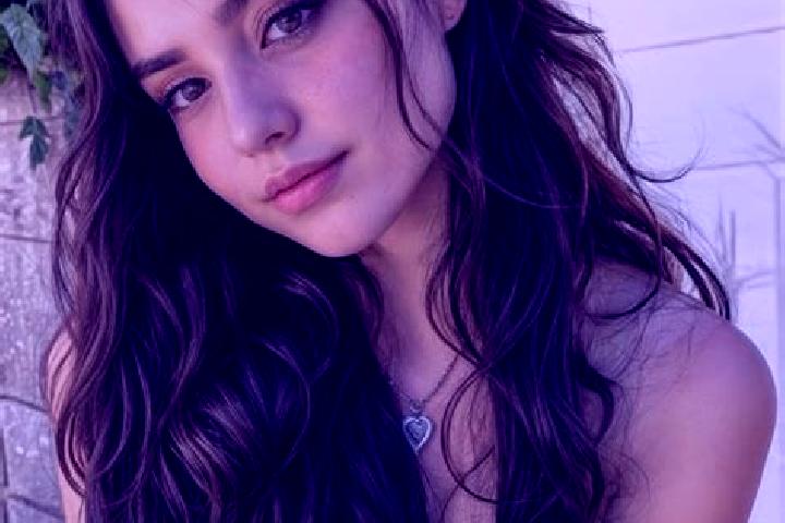 Madison, 35, a auburn amber-eyed caucasian companion based in Do Borji. Offering Deep French Kissing, Party Girl, GFE, BDSM. Available for incall and outcall...