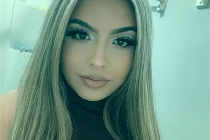 Madison, 35, a blonde amber-eyed latina companion based in Santa Cruz Yagavila. Offering Party Girl, Deep French Kissing, Travel Companion. Available for inc...