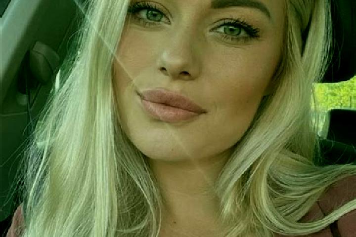 Madison, 36, a blonde hazel-eyed ebony companion based in Quellendorf. Offering Erotic Massage, BDSM, OWO, Deep French Kissing. Available for incall and outc...