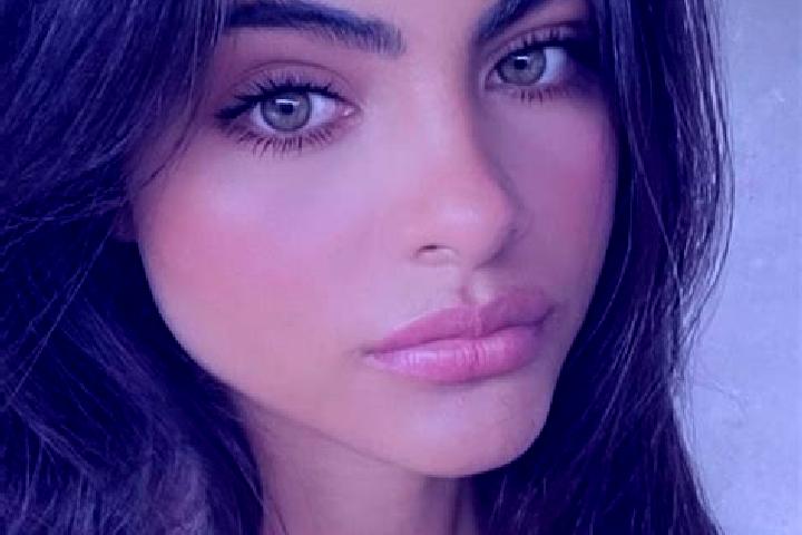 Madison, 37, a chestnut green-eyed indian companion based in Bonaventure. Offering Deep French Kissing, Tantra, Roleplay. Available for incall and outcall, o...