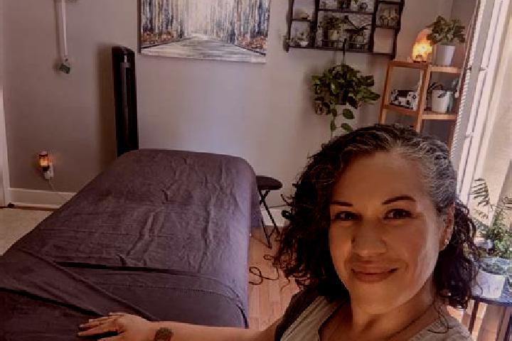 Madison, 37, a dark blonde dark-eyed mixed companion based in Chican. Offering Overnight, Erotic Massage. Available for incall and outcall, day and evening d...