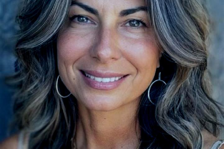 Madison, 38, a brunette grey-eyed latina companion based in Paul. Offering Travel Companion, Couples, A-Level, Duos. Available for incall and outcall, day an...