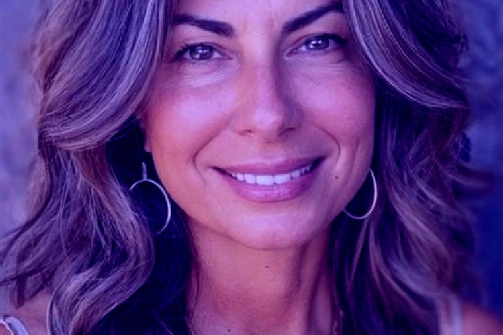Madison, 38, a brunette grey-eyed middle eastern companion based in Zito. Offering Fetish, Tantra. Available for incall and outcall, day and evening dates.