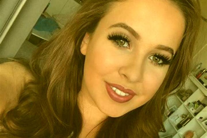 Madison, 39, a auburn brown-eyed caribbean companion based in Geraberg. Offering Massage, A-Level, BDSM, Dinner Date. Available for incall and outcall, overn...