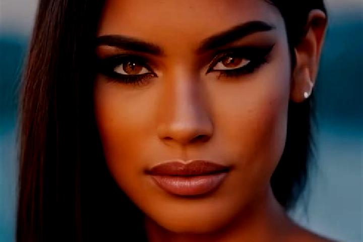 Madison, 39, a red hazel-eyed latina companion based in Dawuhanmangli. Offering Massage, Party Girl, Striptease, Overnight, Couples. Available for incall and...