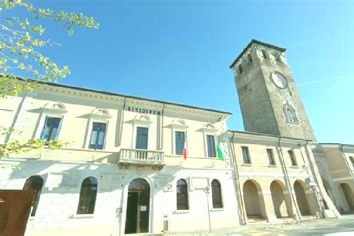 Madison, 39 — Escort in Castilenti, Italy