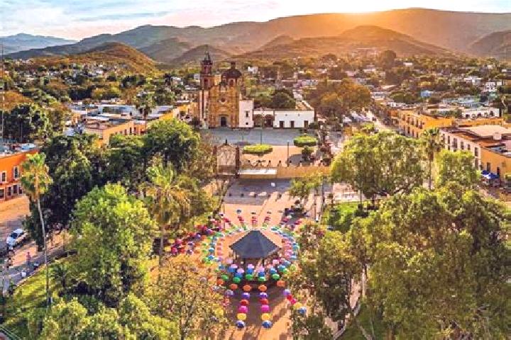 Madison, 39 — Escort in Jalpan (Jalpa), Mexico