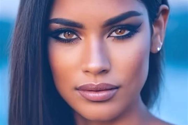 Maya, 20, a blonde amber-eyed latina companion based in Palanca. Offering Fetish, Overnight, Couples, Girlfriend Experience. Available for incall and outcall...