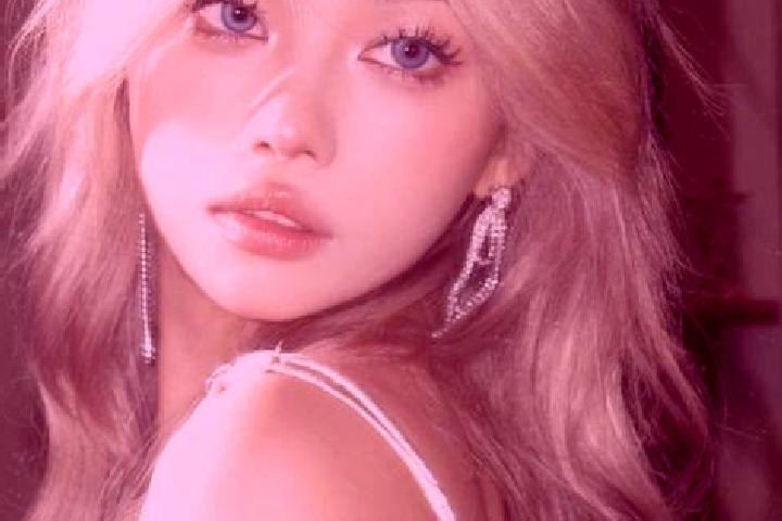 Maya, 21, a platinum blonde dark-eyed asian companion based in Huichang. Offering Dinner Date, Overnight. Available for incall and outcall, overnight booking...