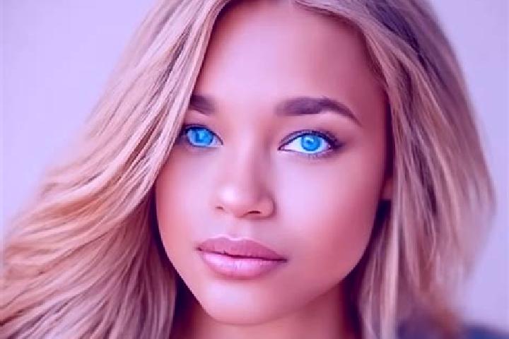 Maya, 22, a blonde blue-eyed latina companion based in Oliva de Plasencia. Offering Domination, Duos, CIM. Available for incall and outcall, overnight bookin...
