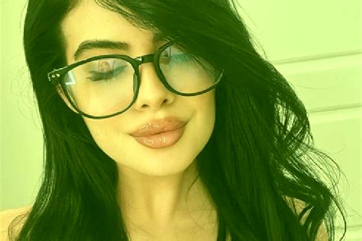 Maya, 22 — Escort in Mingkou, China