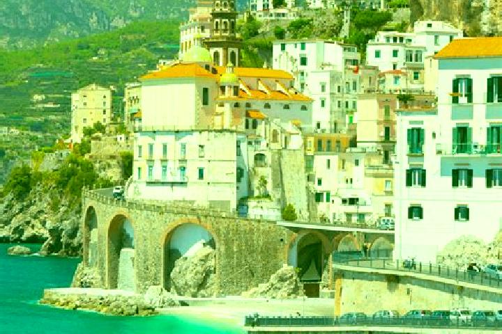 Maya, 22 — Escort in Robilante, Italy