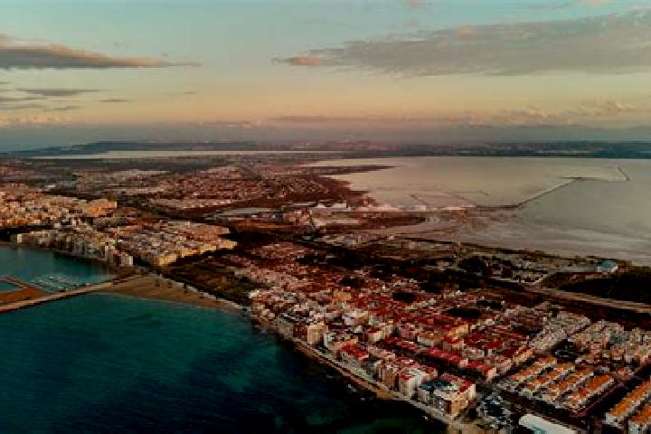 Maya, 22 — Escort in Torrechiva, Spain