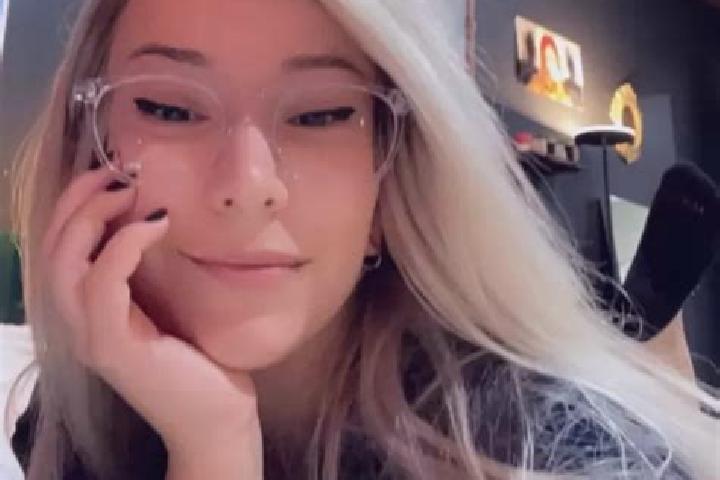 Maya, 24, a black brown-eyed asian companion based in Alpuyecancingo de las Montanas. Offering Roleplay, OWO, Prostate Massage. Available for incall and outc...