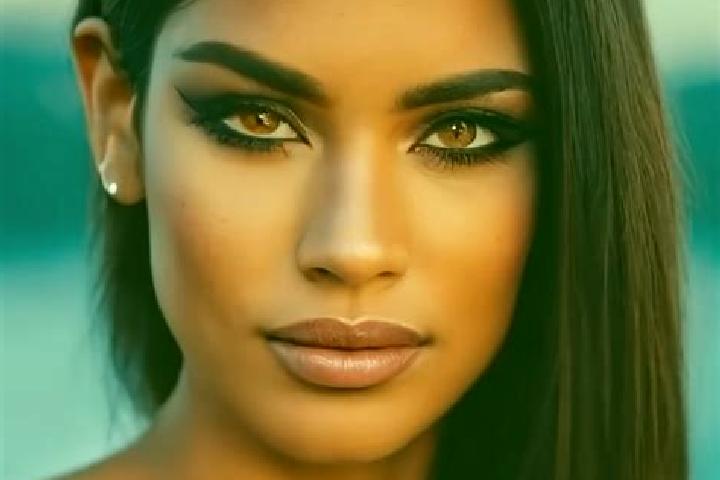 Maya, 24, a dark blonde hazel-eyed latina companion based in Nova Zabudova. Offering Couples, A-Level, CIM. Available for incall and outcall, overnight booki...
