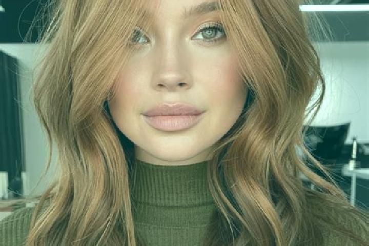 Maya, 25, a auburn grey-eyed slavic companion based in San Cristobal de la Vega. Offering Deep French Kissing, Travel Companion, Overnight, Roleplay. Availab...