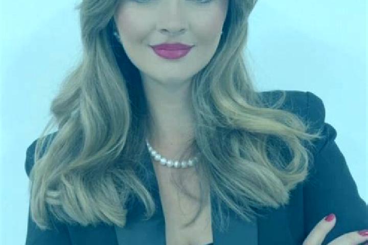 Maya, 25 — Escort in Talpos, Romania