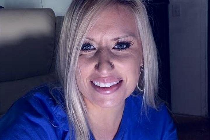 Maya, 25 — Escort in Vinton, United States