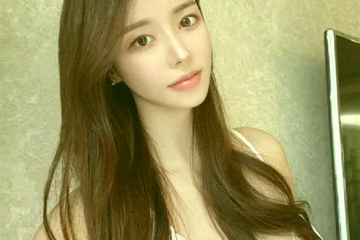 Maya, 26 — Escort in Hpe Kha Me, Myanmar