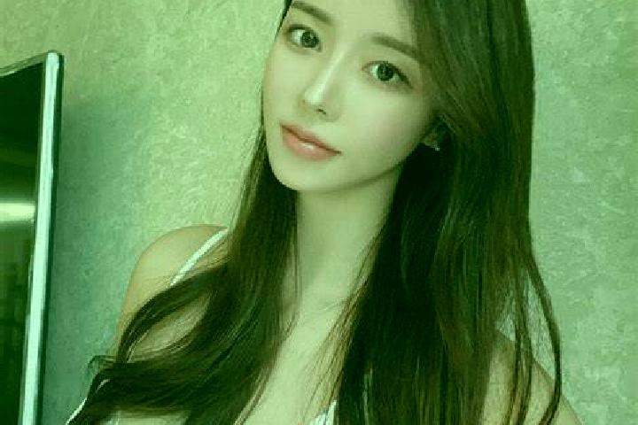 Maya, 26 — Escort in Keyinhe, China
