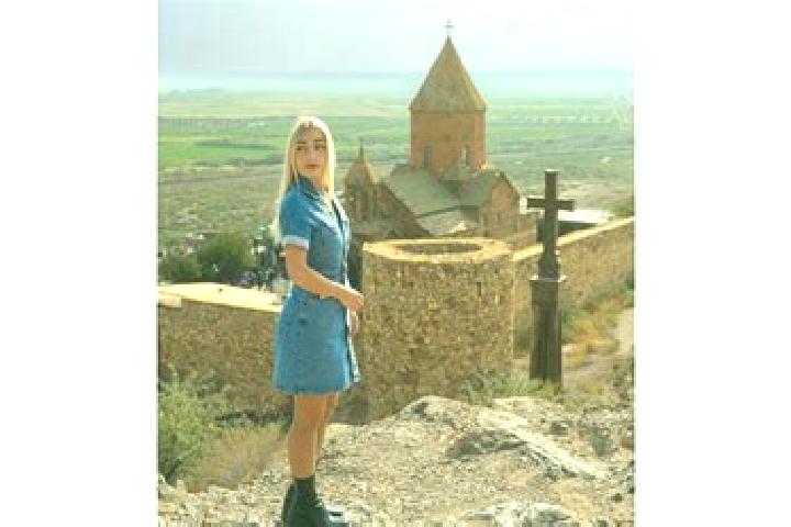 Maya, 26 — Escort in Khor, Russia