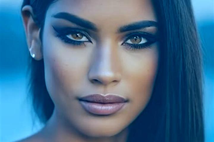 Maya, 27, a red hazel-eyed latina companion based in Tepampa. Offering Girlfriend Experience, Fetish, Striptease. Available for incall and outcall, day and e...