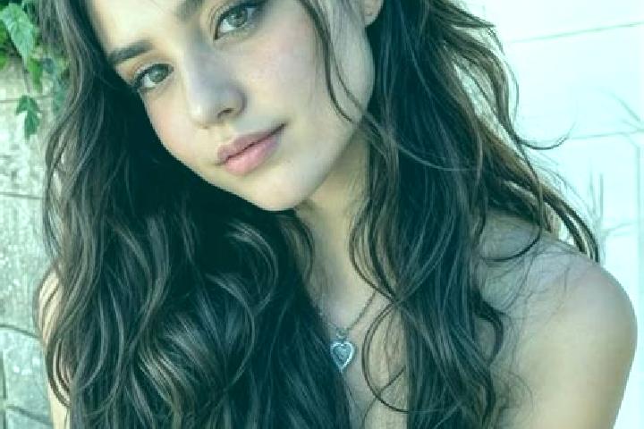 Maya, 28, a auburn amber-eyed middle eastern companion based in Santa Rita. Offering Dinner Date, Massage, Striptease, Roleplay. Available for incall and out...