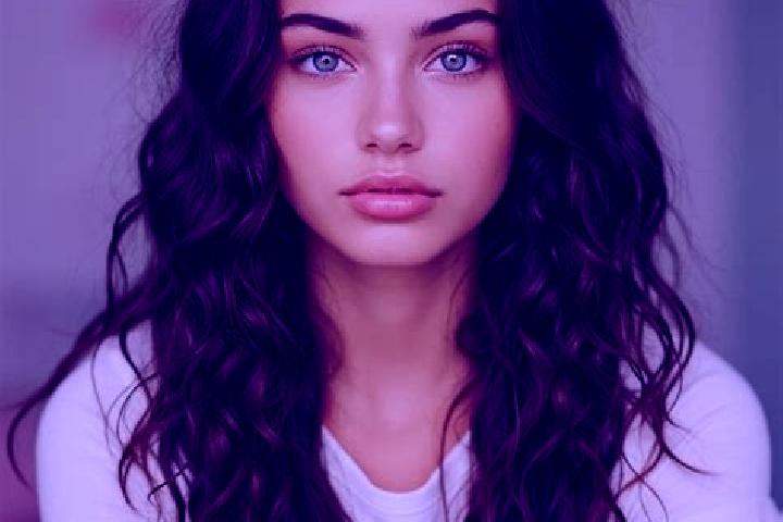 Maya, 28, a brunette amber-eyed mediterranean companion based in Eide. Offering Dinner Date, A-Level. Available for incall and outcall, day and evening dates.