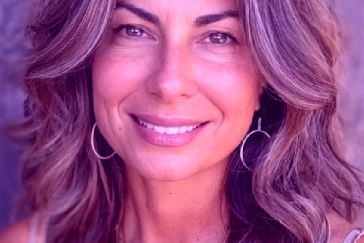 Maya, 28, a brunette grey-eyed middle eastern companion based in Allery. Offering Dinner Date, Travel Companion, Domination. Available for incall and outcall...