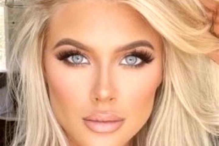 Maya, 28, a platinum blonde dark-eyed middle eastern companion based in Valenzuela. Offering GFE, Tantra, Prostate Massage. Available for incall and outcall,...