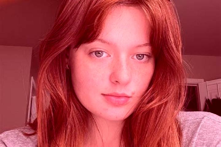 Maya, 28, a red brown-eyed mixed companion based in Neofbaun. Offering 69, Deep French Kissing, Massage. Available for incall and outcall, day and evening da...