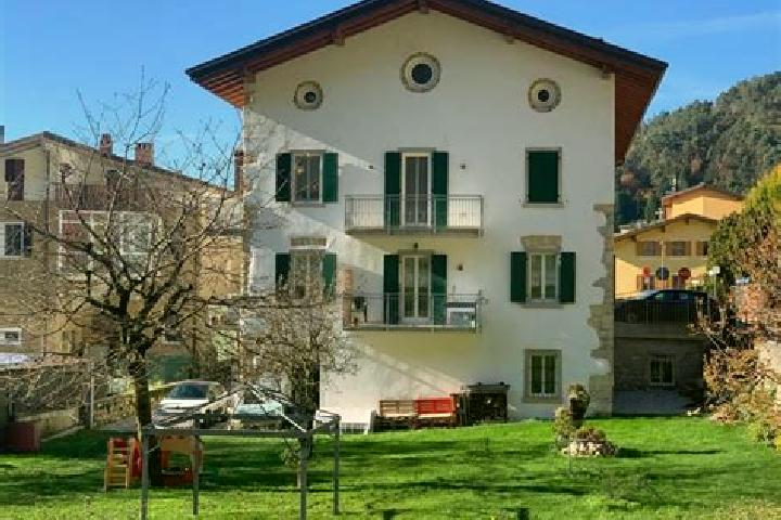 Maya, 28 — Escort in Ronzo-Chienis, Italy