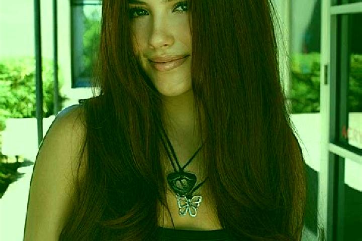 Maya, 29, a auburn dark-eyed caribbean companion based in Batrouan. Offering Party Girl, Erotic Massage, Travel Companion, BDSM. Available for incall and out...