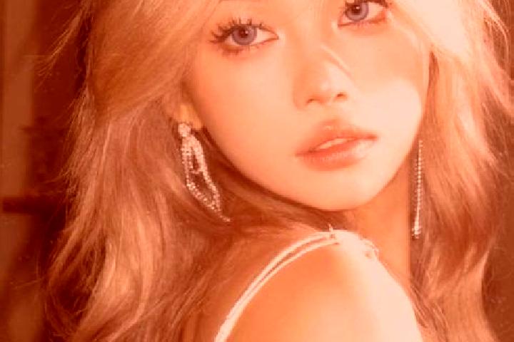 Maya, 29, a blonde amber-eyed asian companion based in Aksu. Offering Overnight, Party Girl, Roleplay, Dinner Date, A-Level. Available for incall and outcall...