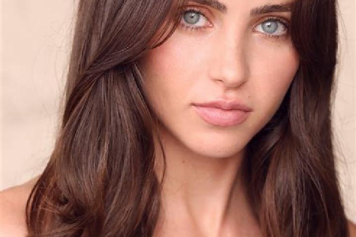 Maya, 29, a dark blonde brown-eyed latina companion based in Arti. Offering Overnight, Dinner Date, Duos, Striptease, Girlfriend Experience. Available for in...
