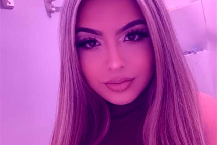 Maya, 30, a blonde amber-eyed latina companion based in Quatro Irmaos. Offering A-Level, OWO, BDSM. Available for incall and outcall, overnight bookings avai...