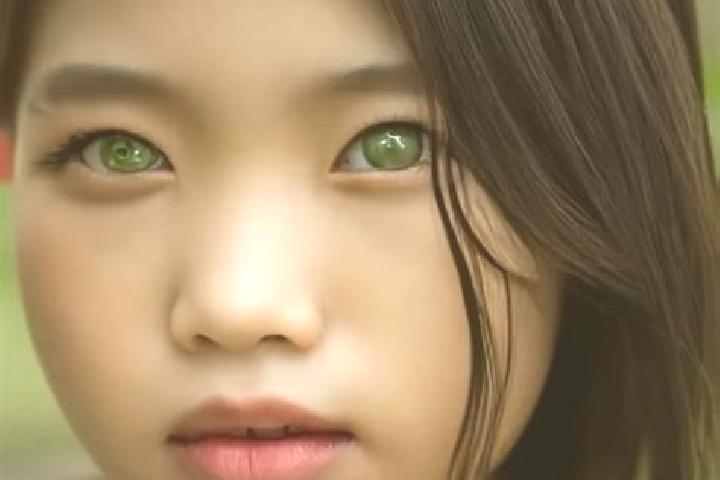 Maya, 31, a black green-eyed asian companion based in Altos. Offering GFE, BDSM, Domination. Available for incall and outcall, overnight bookings available.