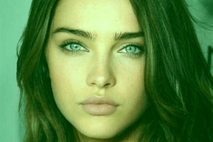 Maya, 31, a brunette brown-eyed middle eastern companion based in Wymyslow. Offering Deep French Kissing, BDSM, Prostate Massage. Available for incall and ou...