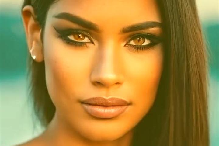 Maya, 31, a dark blonde green-eyed latina companion based in Paraibuna. Offering Erotic Massage, Party Girl, Couples, Duos, Striptease. Available for incall ...