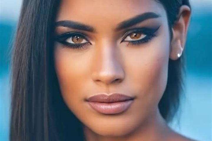 Maya, 32, a chestnut amber-eyed latina companion based in Big Wells. Offering 69, Prostate Massage, A-Level, Domination. Available for incall and outcall, ov...