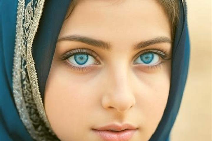 Maya, 32, a dark blonde blue-eyed middle eastern companion based in Kuttyattur. Offering CIM, OWO, BDSM. Available for incall and outcall, overnight bookings...