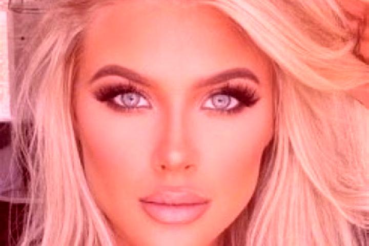 Maya, 32, a platinum blonde green-eyed latina companion based in Pella. Offering Striptease, Deep French Kissing, 69, Girlfriend Experience. Available for in...