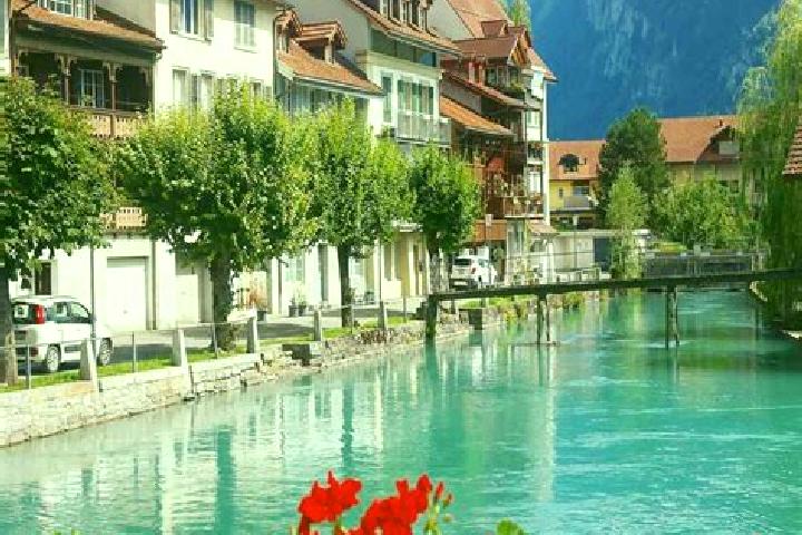 Maya, 32 — Escort in Bueckler-Doernler, Switzerland