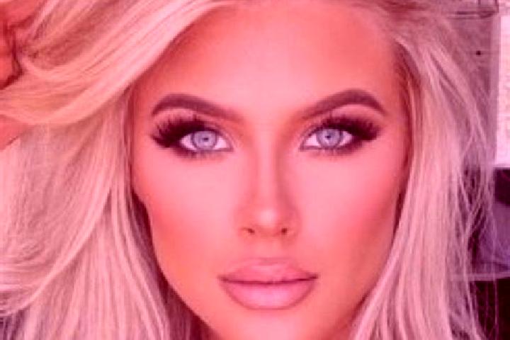 Maya, 33, a platinum blonde hazel-eyed mixed companion based in Castelvetere sul Calore. Offering Prostate Massage, Roleplay, OWO. Available for incall and o...
