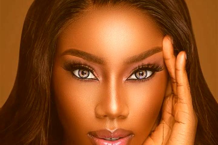 Maya, 34, a chestnut blue-eyed ebony companion based in Francisco Sarabia. Offering Roleplay, Deep French Kissing, GFE. Available for incall and outcall, day...