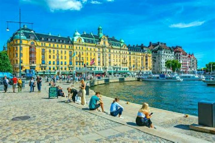 Maya, 34 — Escort in Svarta, Sweden