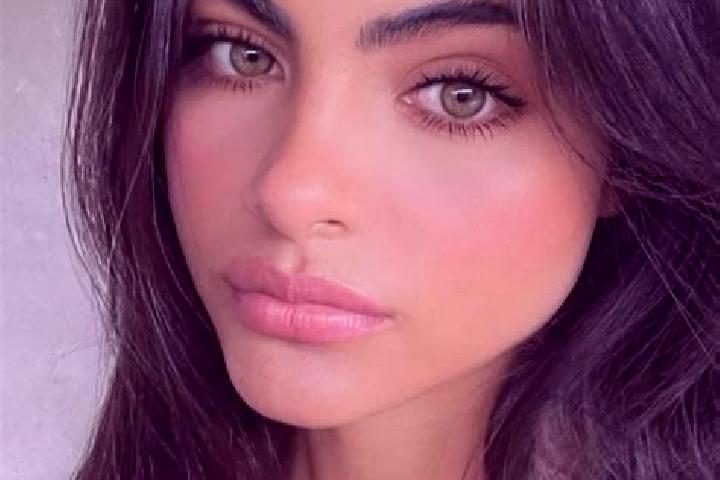 Maya, 35, a red green-eyed indian companion based in Friemersheim. Offering 69, Duos, Prostate Massage. Available for incall and outcall, overnight bookings ...