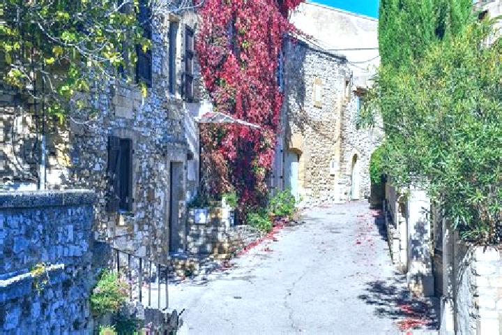 Maya, 35 — Escort in Robion, France