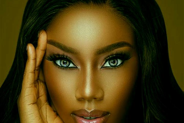 Maya, 36, a brunette blue-eyed ebony companion based in Banjar Ulapan Satu. Offering Travel Companion, Striptease, Couples, Deep French Kissing. Available fo...