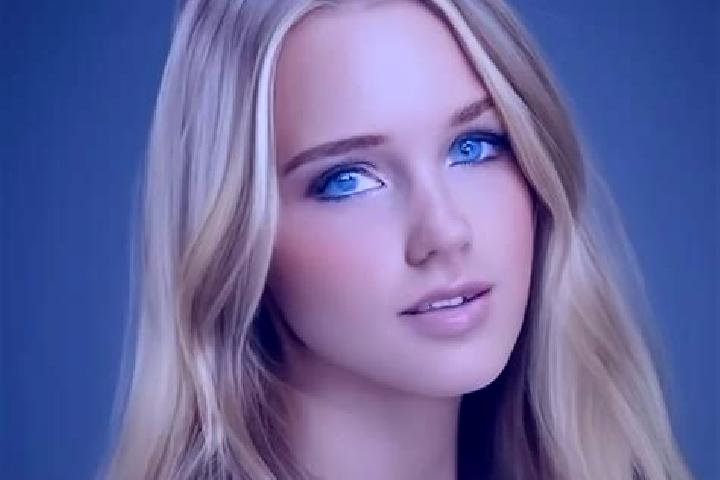 Maya, 37, a blonde amber-eyed mediterranean companion based in Petris. Offering Overnight, CIM, Party Girl, BDSM. Available for incall and outcall, overnight...
